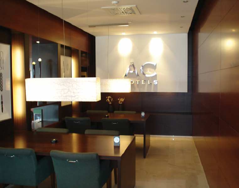 Ac Hotel Sevilla Forum By Marriott Exterior foto